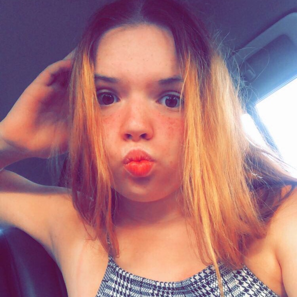 Meet your Posher, Christina